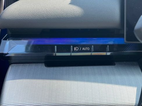 Used 2025 BMW M5 w/ Executive Package AWD/4WD image 35