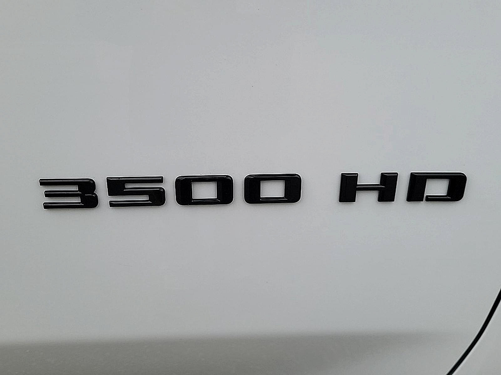 Used 2026 Chevrolet Silverado 3500 LTZ w/ LTZ Plus Package AWD/4WD image 35