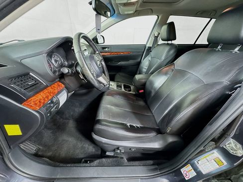 Used 2011 Subaru Outback 2.5i Limited image 24
