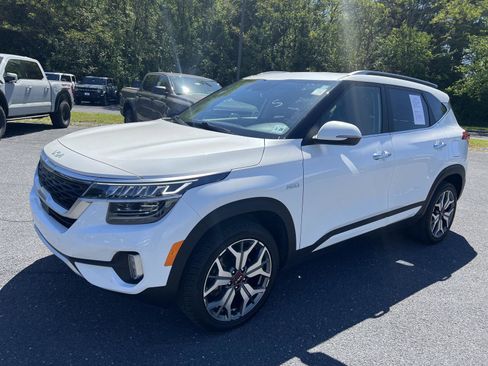 Used 2023 Kia Seltos SX AWD/4WD image 9