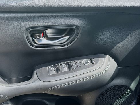 Certified 2024 Honda HR-V EX-L image 16