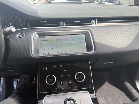 Used 2020 Land Rover Range Rover Evoque S AWD/4WD image 17