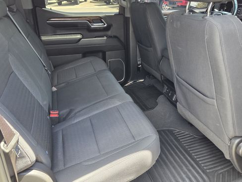 Used 2023 GMC Sierra 1500 SLE RWD image 10