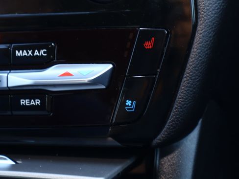 Used 2023 Ford Explorer Limited w/ Equipment Group 301A image 28