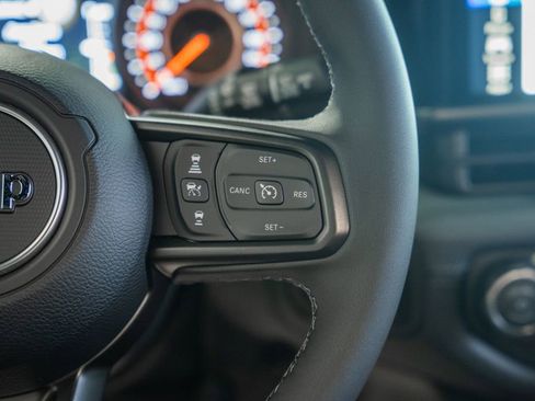 New 2026 Jeep Wrangler Unlimited Rubicon w/ Technology Group image 28