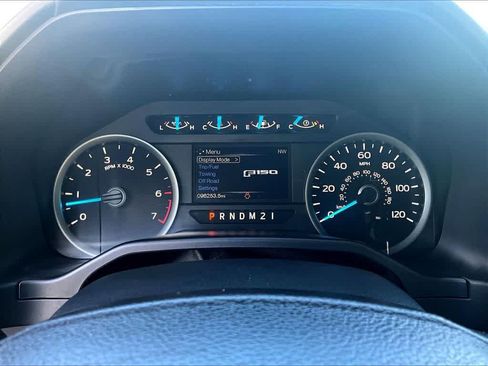 Used 2016 Ford F150 XLT w/ Equipment Group 302A Luxury AWD/4WD image 16