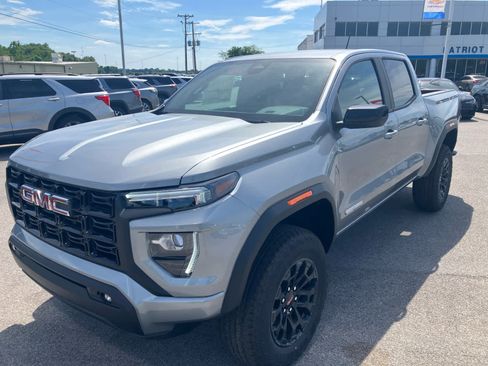 New 2026 GMC Canyon Elevation w/ Convenience Package AWD/4WD image 3