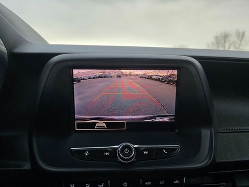 Used 2023 Chevrolet Camaro LT image 27