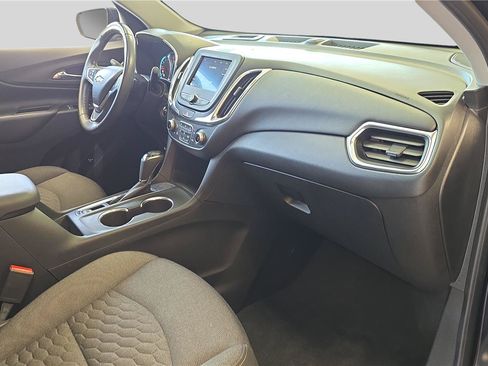 Used 2020 Chevrolet Equinox LT FWD image 16