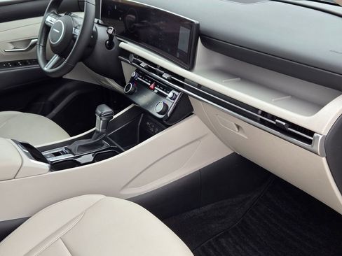 Used 2025 Hyundai Tucson SEL image 24