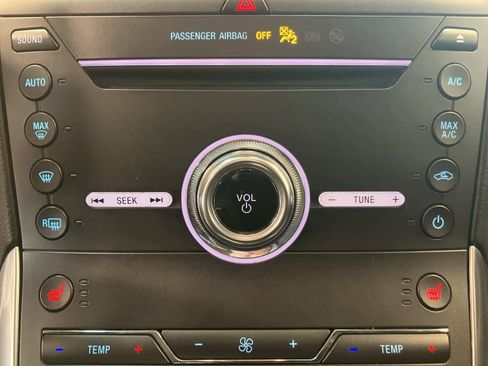 Used 2019 Ford Edge Titanium w/ Cold Weather Package image 20