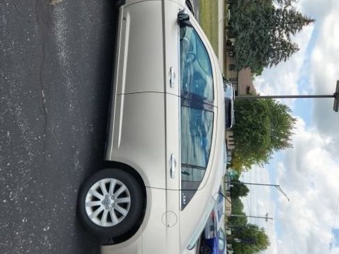 Used 2014 Chrysler 200 Limited FWD image 5
