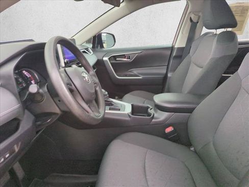 Certified 2025 Toyota RAV4 XLE FWD image 15