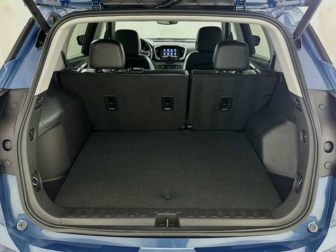 Used 2024 GMC Terrain SLT w/ Tech Package image 23