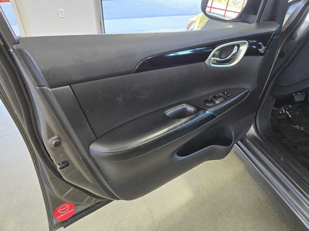 Used 2019 Nissan Sentra SV FWD image 11