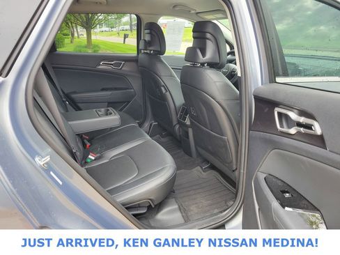 Used 2024 Kia Sportage EX FWD image 18