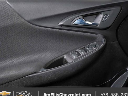 Used 2017 Chevrolet Malibu LT image 6