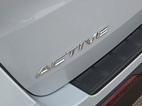 Used 2026 Ford Explorer Active w/ Active Comfort Package image 11