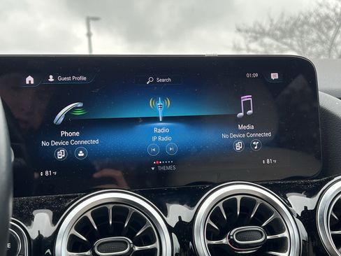 Used 2023 Mercedes-Benz GLA 250 4MATIC image 23