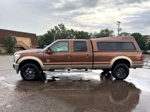 Used 2011 Ford F350 Lariat w/ Lariat Interior Pkg image 9