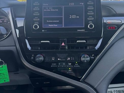 Used 2024 Toyota Camry SE image 21