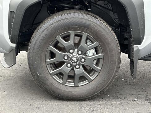 Certified 2025 Toyota 4Runner SR5 image 9