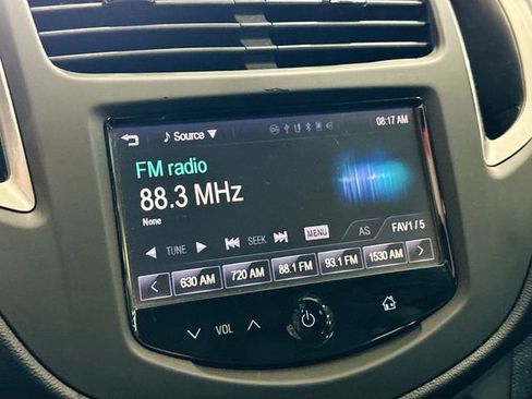 Used 2016 Chevrolet Trax LS AWD/4WD image 15