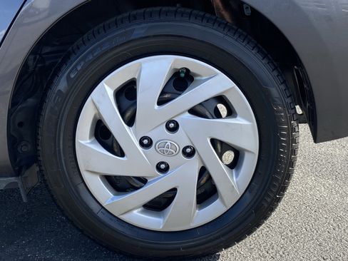 Used 2015 Toyota Prius C Four image 7