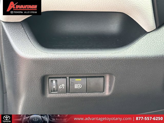 Certified 2025 Toyota RAV4 XLE AWD/4WD image 23