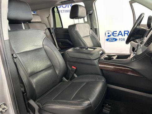 Used 2018 GMC Yukon SLT w/ Premium Edition AWD/4WD image 31