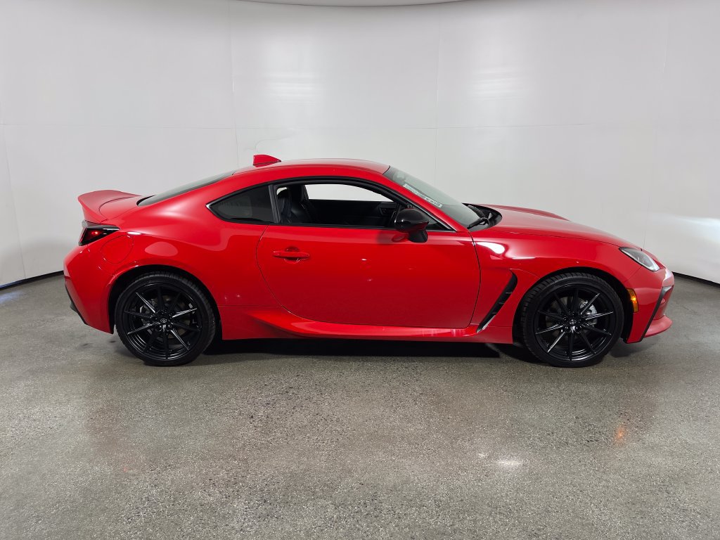 New 2026 Toyota GR86 Premium RWD image 2