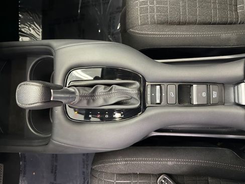 Used 2024 Honda HR-V LX image 28