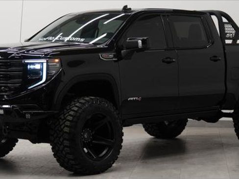 Used 2025 GMC Sierra 1500 AT4 image 16