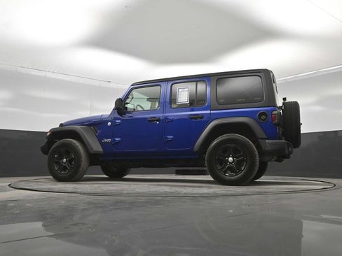 Used 2019 Jeep Wrangler Unlimited Sport S AWD/4WD image 36