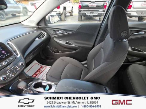 Used 2024 Chevrolet Malibu LT image 16