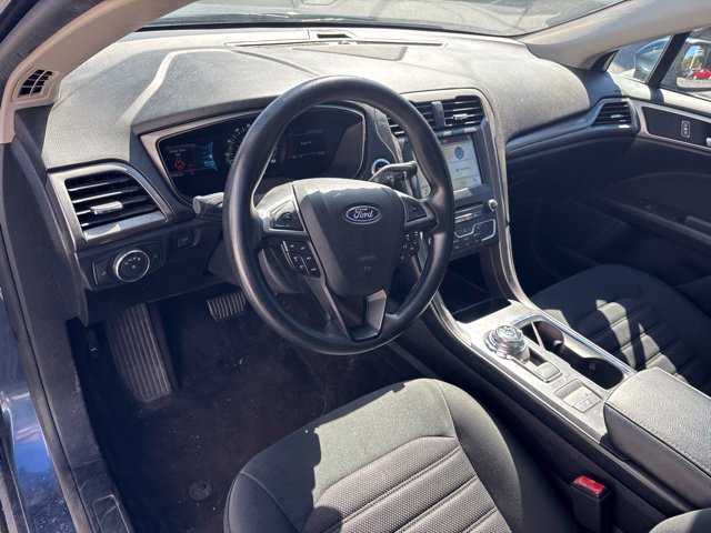 Used 2018 Ford Fusion SE w/ Fusion SE Technology Package FWD image 8