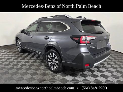 Used 2025 Subaru Outback Touring XT AWD/4WD image 4