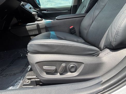 Used 2020 Toyota Camry XSE w/ Carpet Mat Package FWD image 27