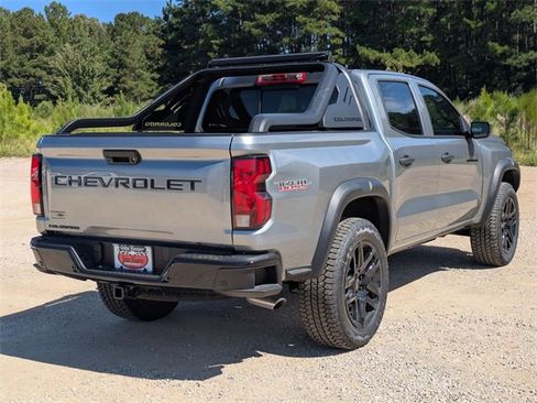 New 2025 Chevrolet Colorado Trail Boss w/ Midnight Edition image 2
