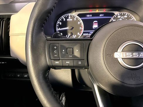 Used 2022 Nissan Pathfinder SL w/ SL Black Package image 45