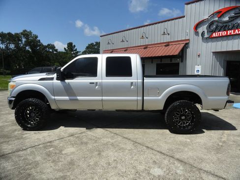Used 2011 Ford F250 Lariat w/ Lariat Interior Pkg AWD/4WD image 3
