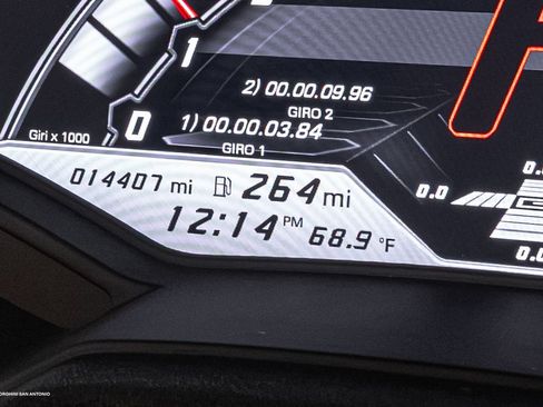 Used 2019 Lamborghini Huracan Performante AWD/4WD image 44