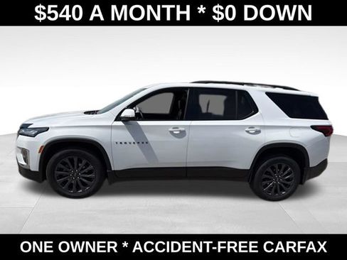Used 2023 Chevrolet Traverse RS AWD/4WD image 2