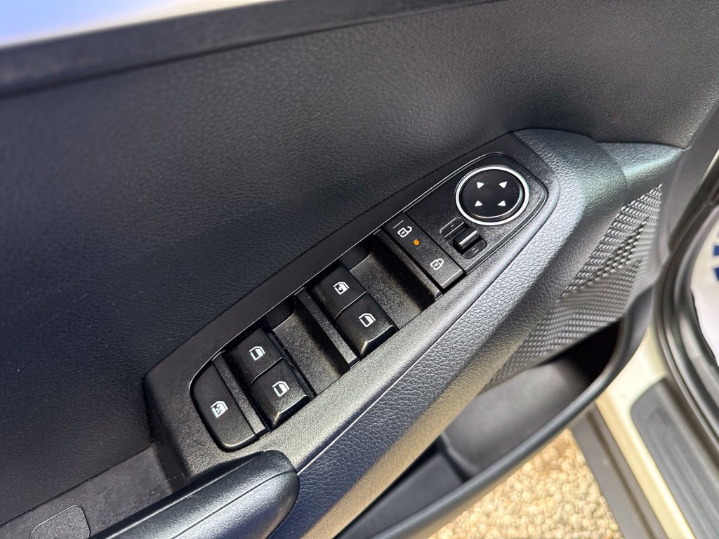 Used 2024 Kia Seltos LX AWD/4WD image 8