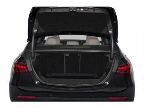 Used 2025 Mercedes-Benz C 300 4MATIC Sedan image 11