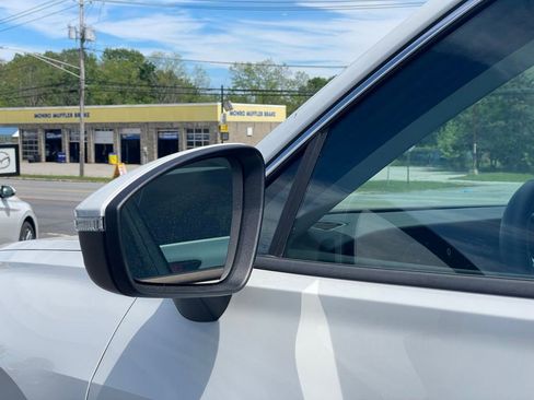 Certified 2025 Volkswagen Tiguan S AWD/4WD image 28