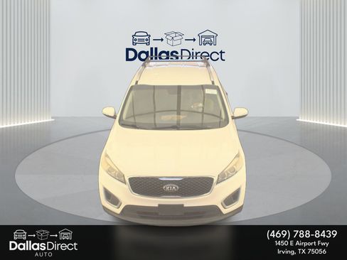 Used 2016 Kia Sorento FWD w/ LX Convenience Package image 3