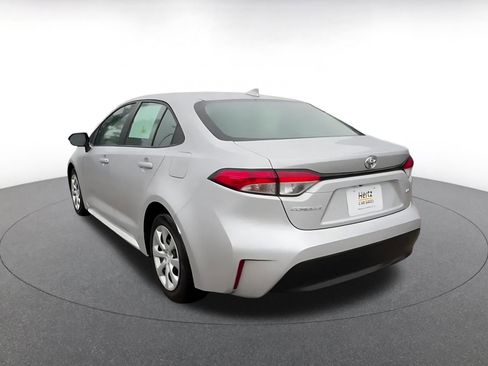 Used 2025 Toyota Corolla LE image 11