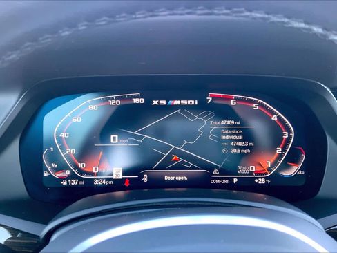 Used 2021 BMW X5 M50i w/ Executive Package image 26