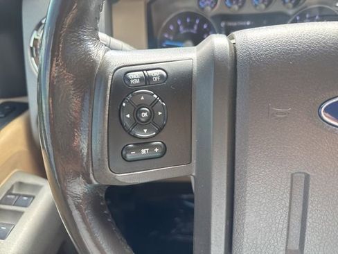 Used 2011 Ford F250 Lariat w/ Lariat Ultimate Pkg AWD/4WD image 28